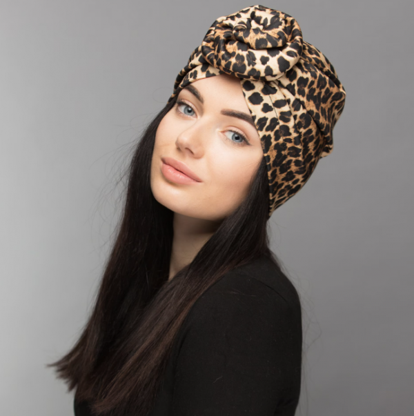 Topi Turban dengan Motif Animal Print